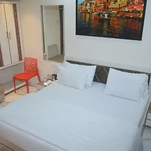 ** Hotel Tamilnadu Kashi India